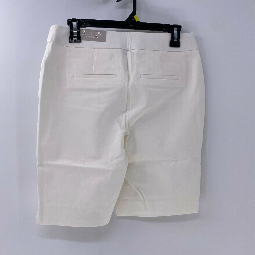 Chico's Women's Secret Stretch Shorts US 2 - Picture 3 of 6
